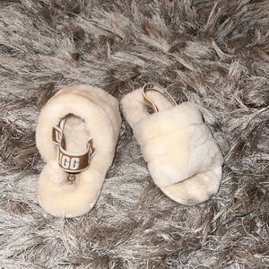 Ugg T fluff yeah slide